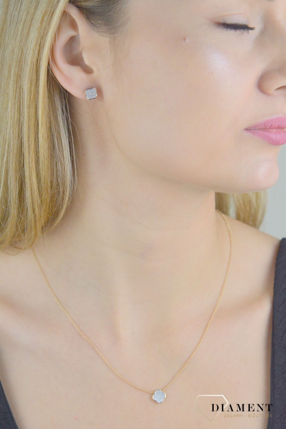 Złoty naszyjnik damski 585 koniczynka z diamentami 0,1ct N10163Y G. Biżuteria z diamentami. Naszyjnik z diamentami. Naszyjnik złoty z diamentami. Naszyjnik koniczynka z diamentami. Złoty naszyjnik damski idealny na prezent  (1).jpg